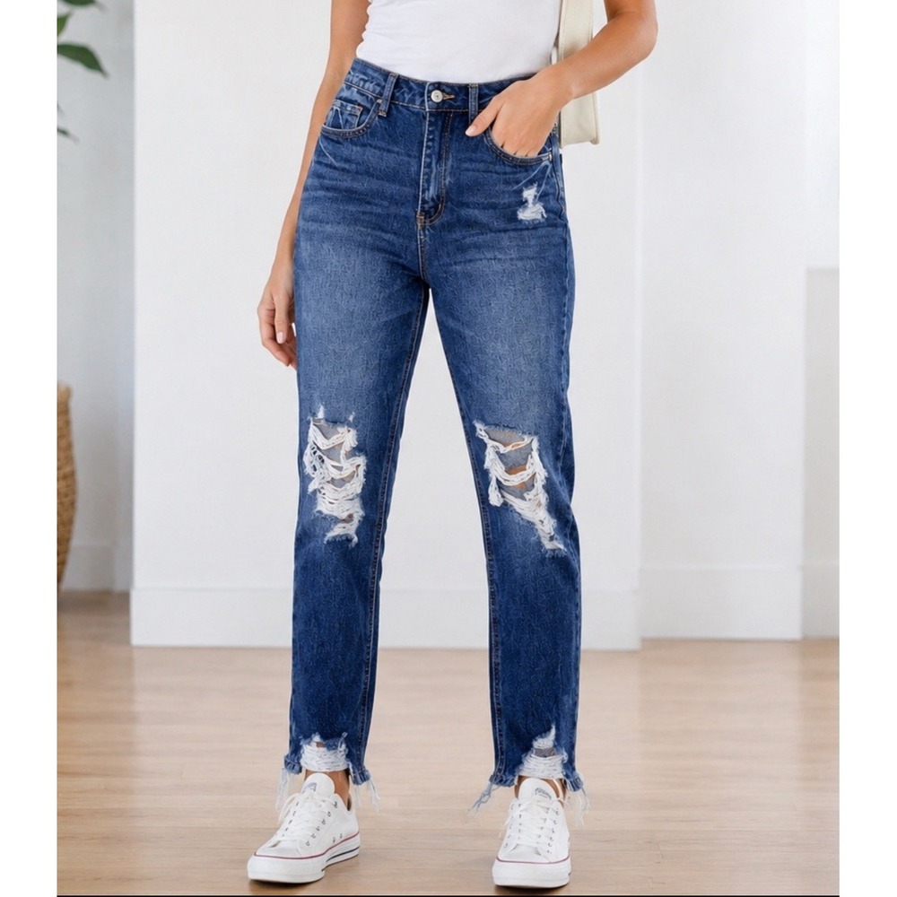 NWT Vervet Emma High Rise Mom Jeans 28 Distressed Ripped Raw Fray Hem Cotton